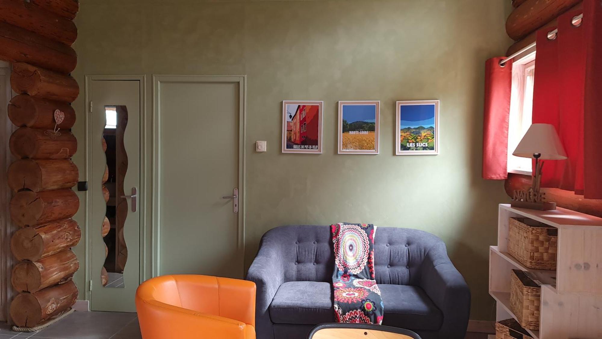 Pialous:Chalet En Rondins Avec Espace Detente La Chapelle-d'Aurec エクステリア 写真